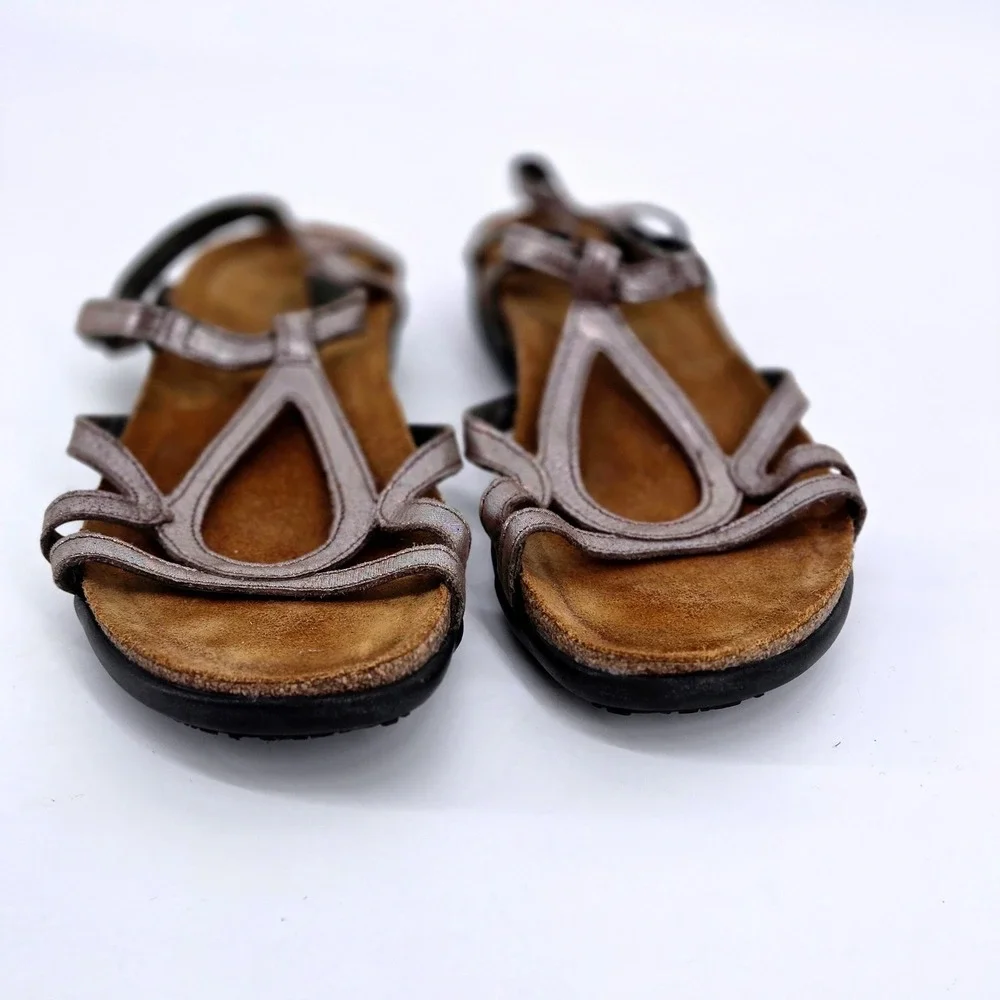 Naot Dorith Strappy Sandal Pewter Metallic Leather Flat Comfort Shoes EU 40 US 9